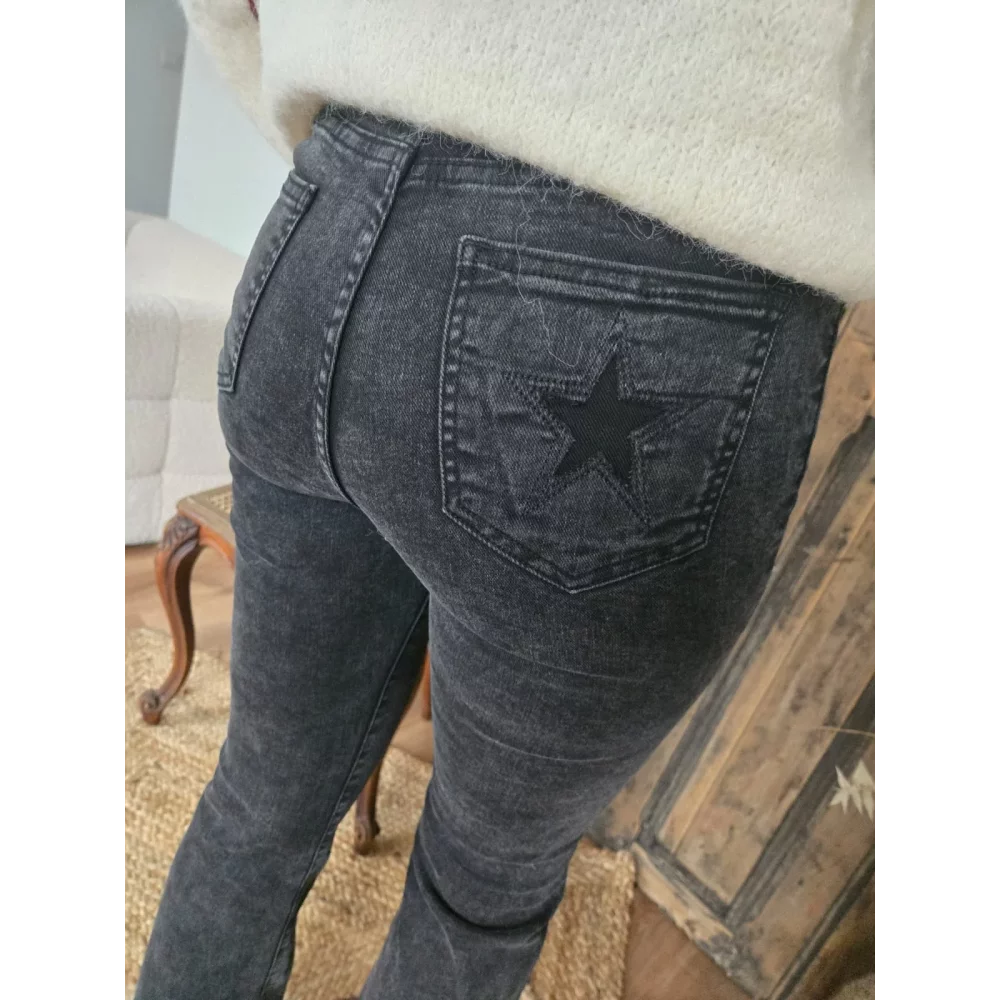 category_name | Elly et Anne