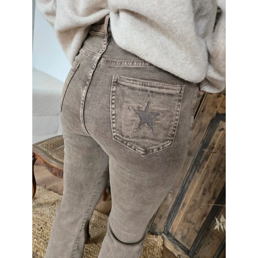 category_name | Elly et Anne