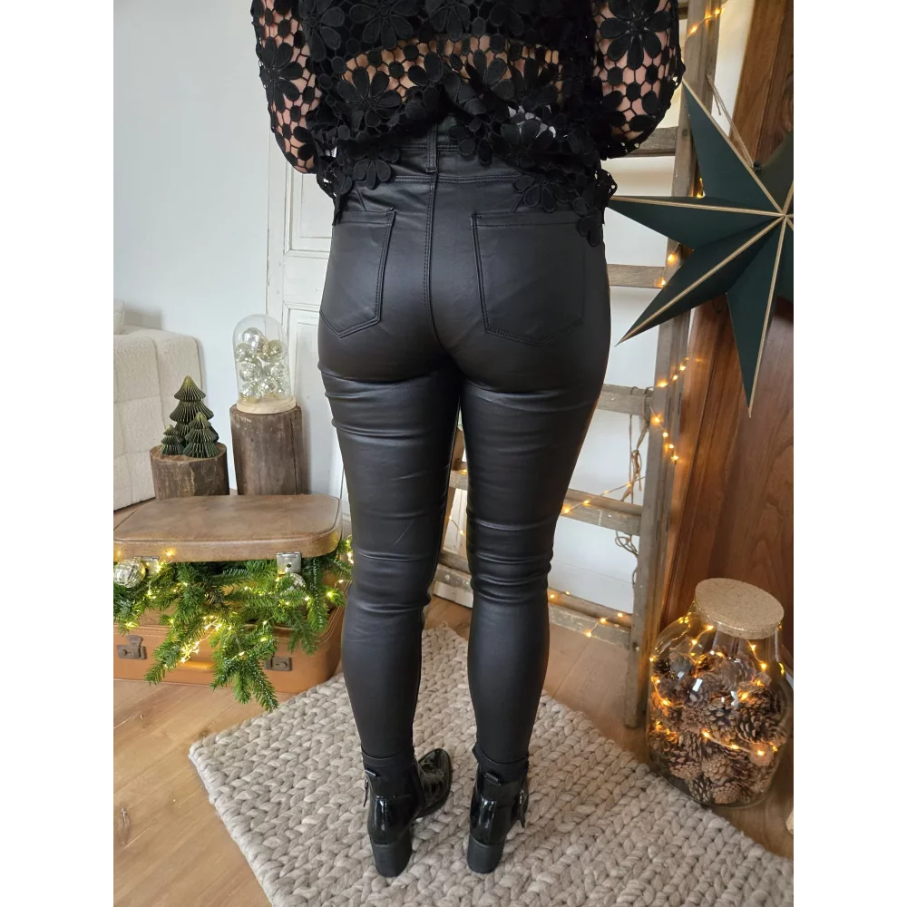 category_name | Elly et Anne