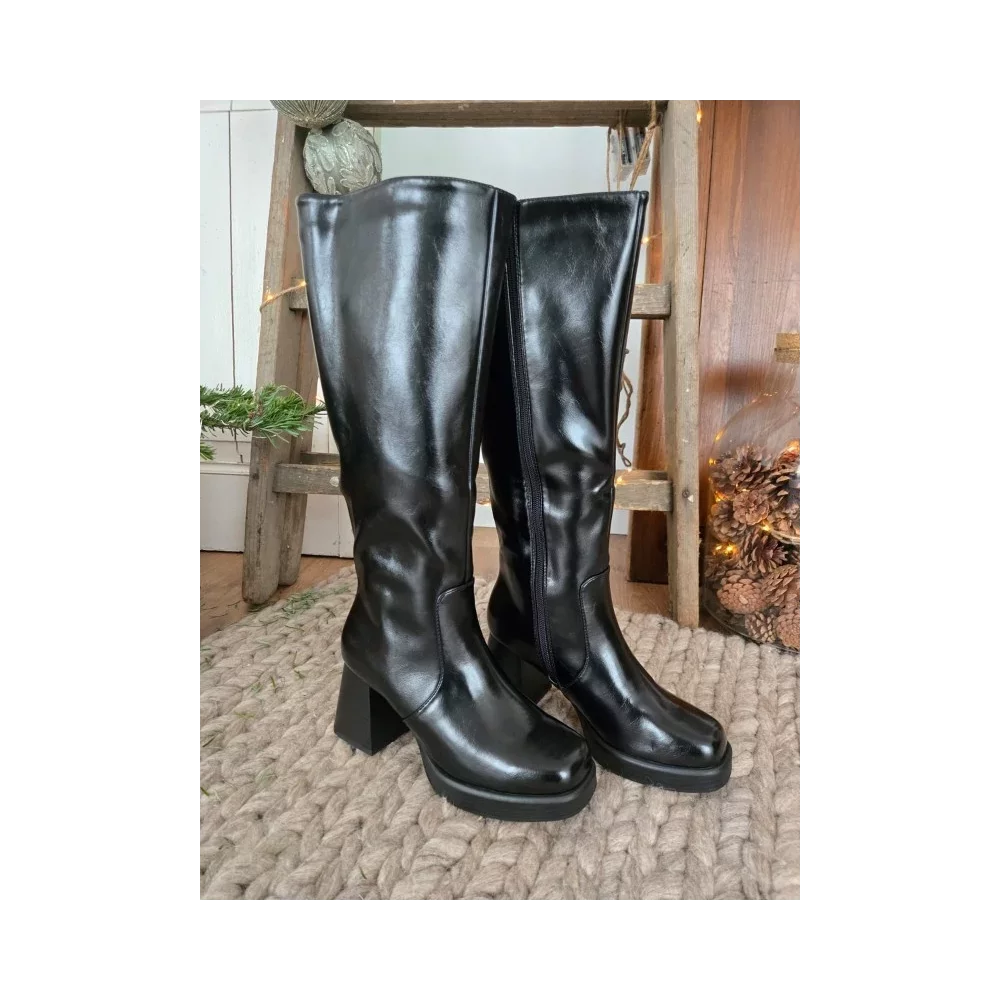 category_name | Elly et Anne