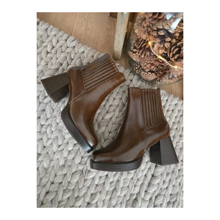 category_name | Elly et Anne