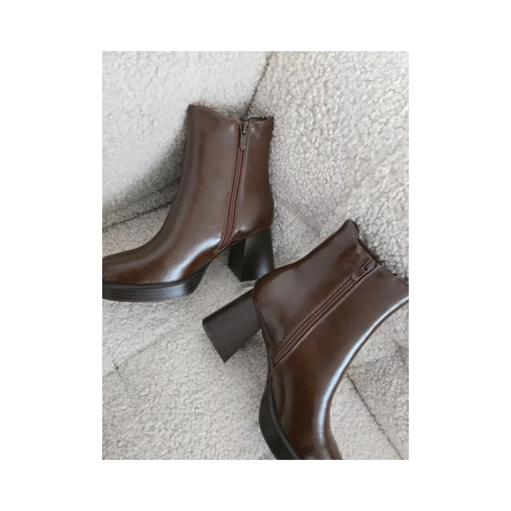 category_name | Elly et Anne