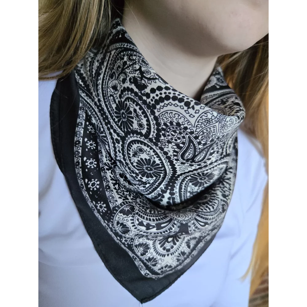 category_name | Elly et Anne