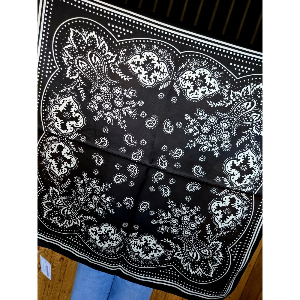 category_name | Elly et Anne