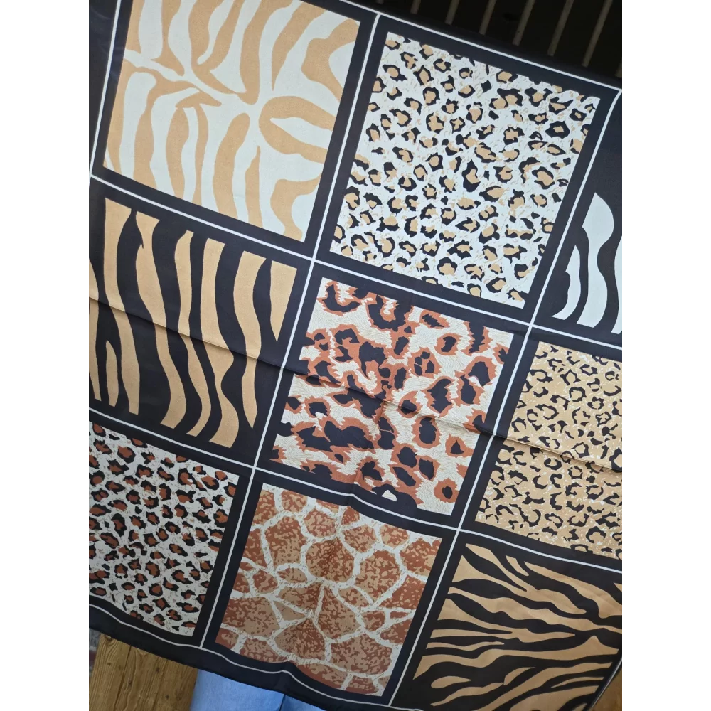 category_name | Elly et Anne