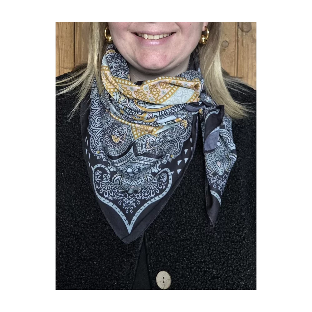 category_name | Elly et Anne