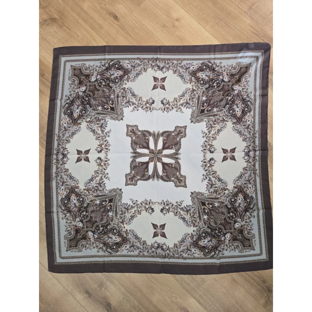 category_name | Elly et Anne