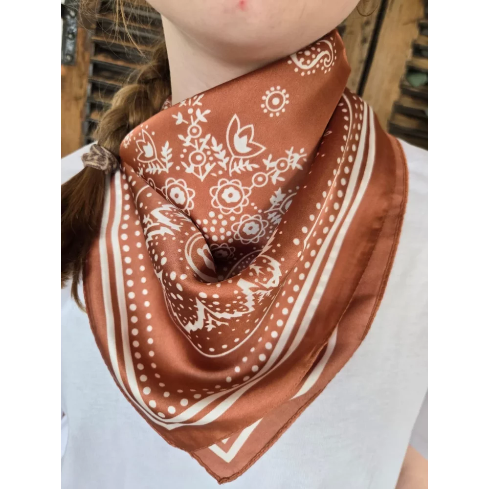 category_name | Elly et Anne