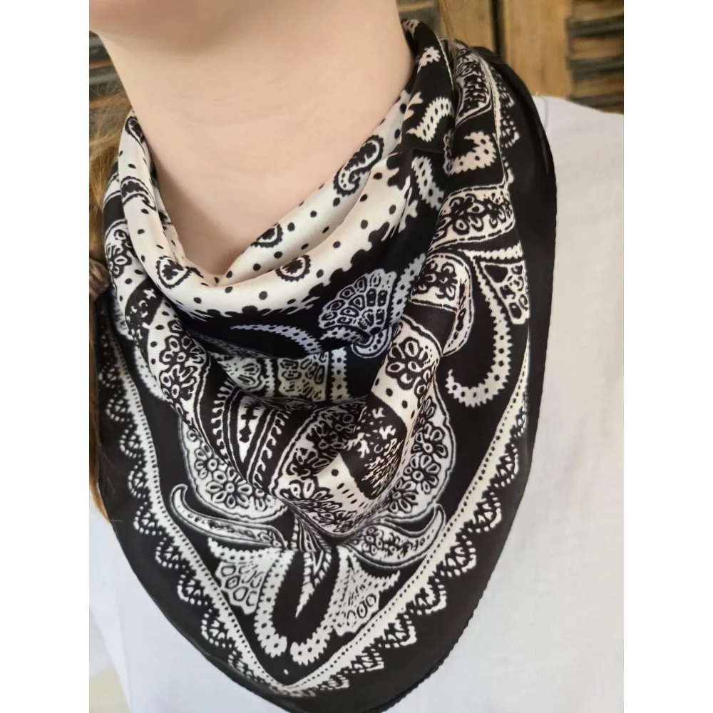 category_name | Elly et Anne