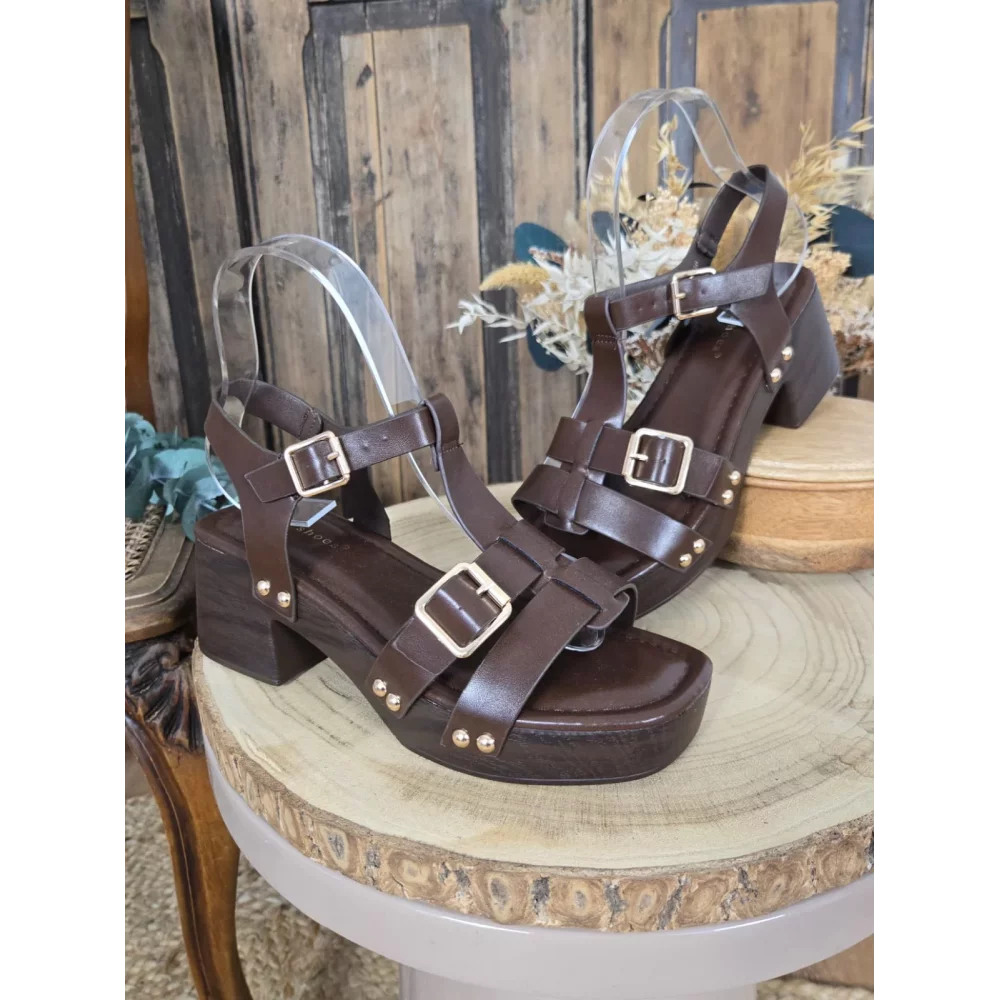 category_name | Elly et Anne