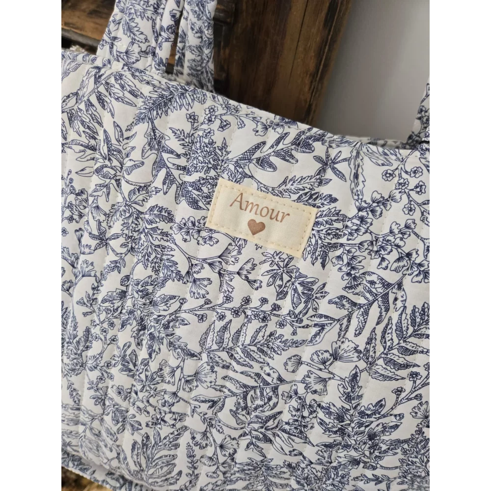 category_name | Elly et Anne