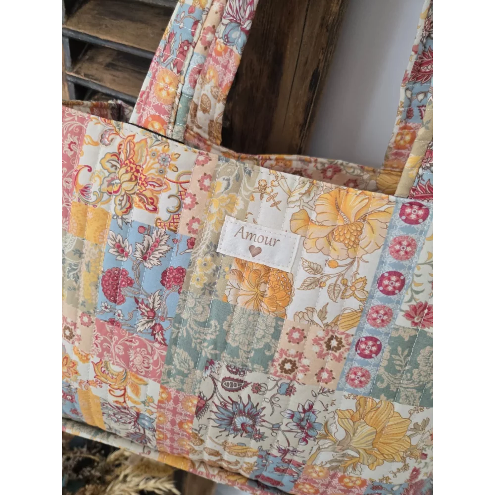 category_name | Elly et Anne