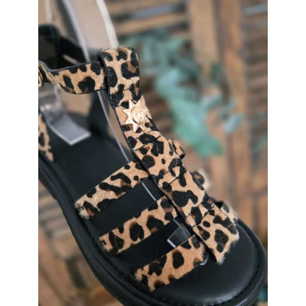 category_name | Elly et Anne