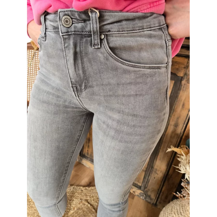 category_name | Elly et Anne