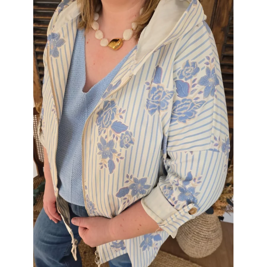 Veste capuche toile rayure bleu et fleurs