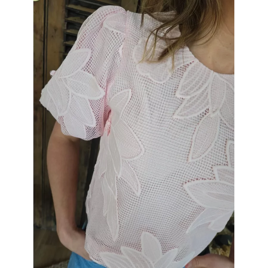 Blouse Clarisse fleurs dentelle rose