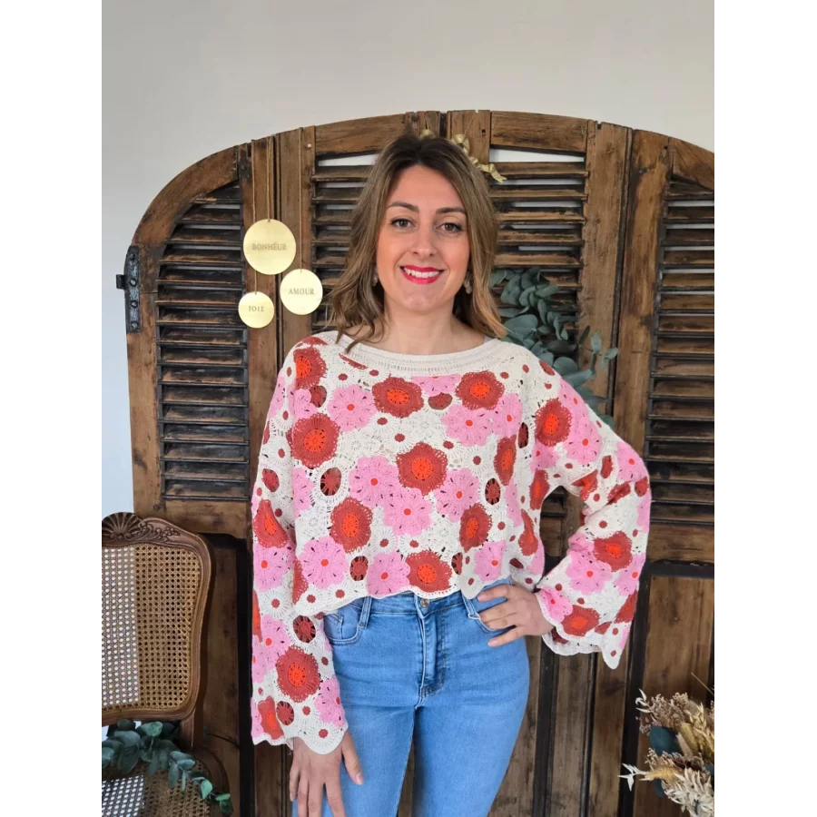 Pull Johan crochet fleurs rose