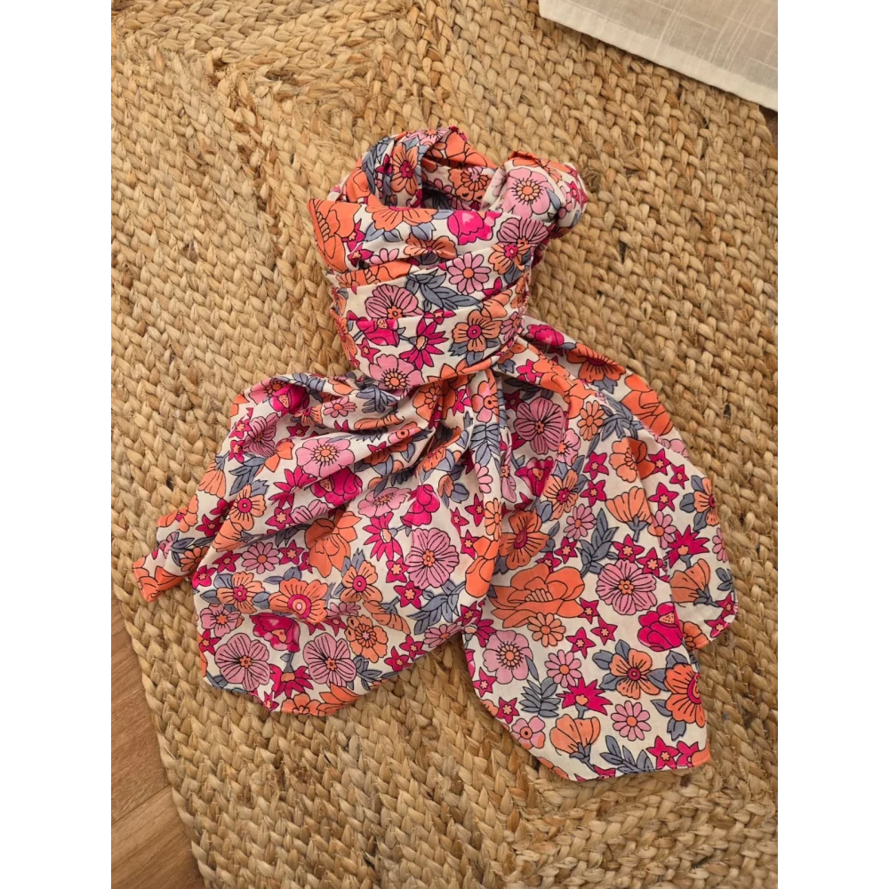 Echarpe coton fleurs rose corail
