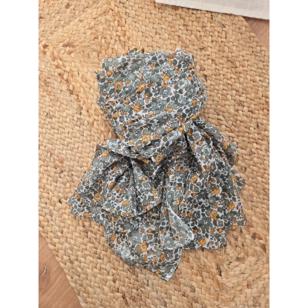 Echarpe coton fleurs kaki