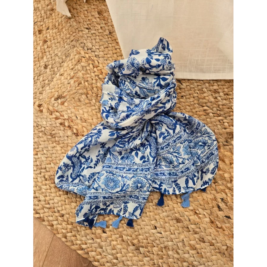 Foulard fleurs bleu pompons