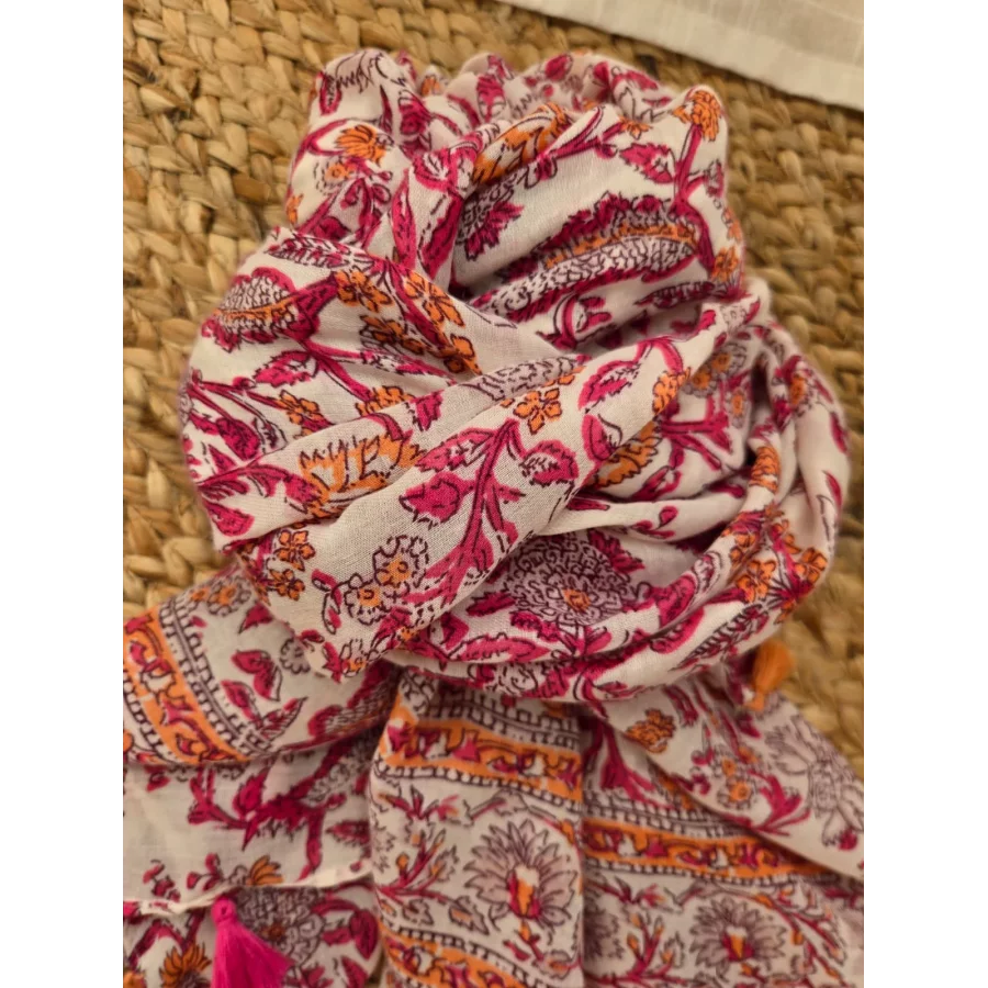 Foulard fleurs rose pompons