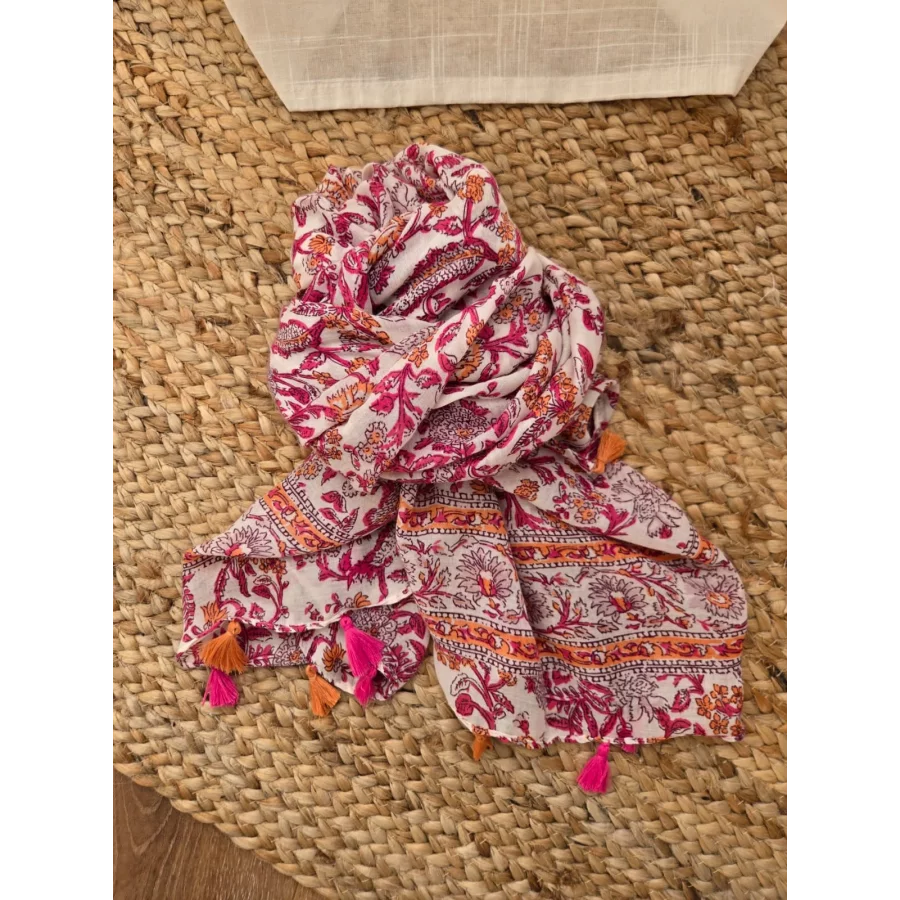Foulard fleurs rose pompons