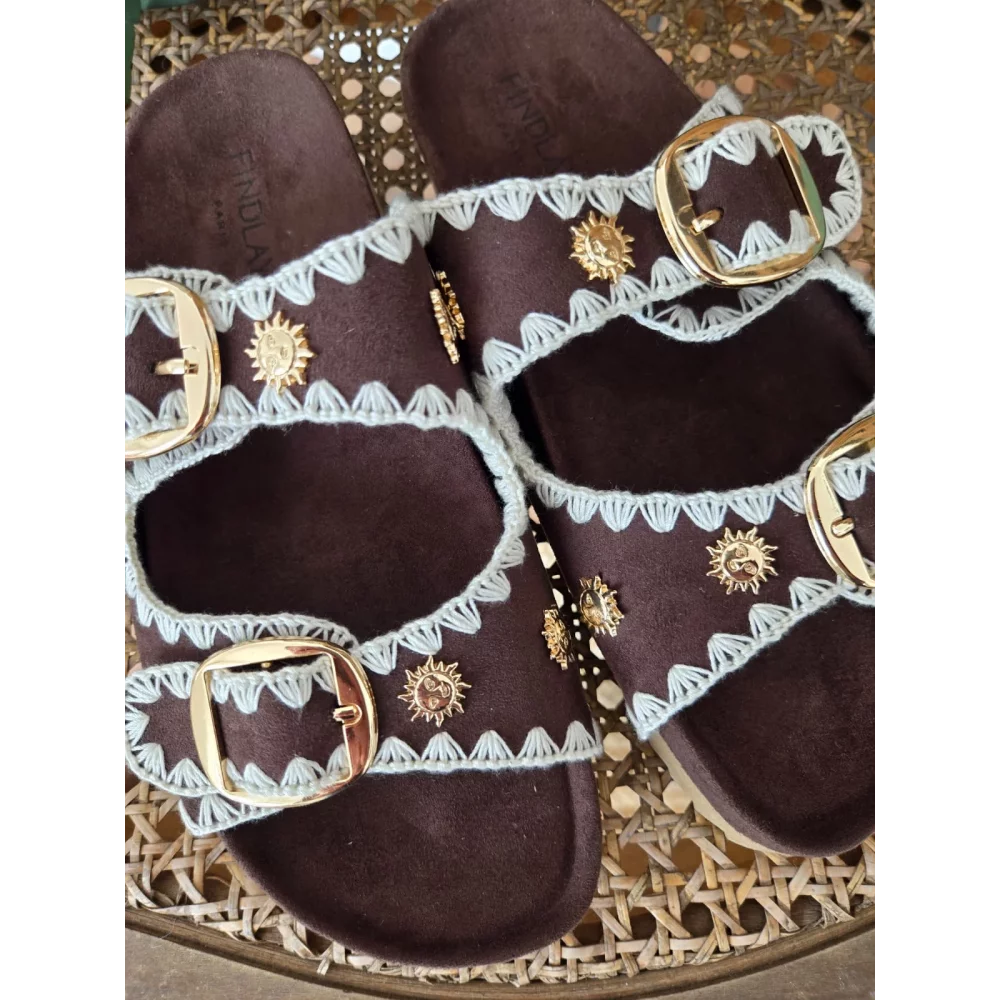 Mules claquettes choco broderies et soleil