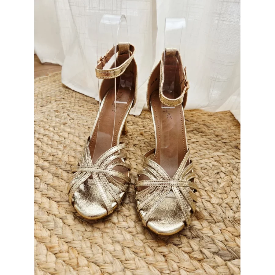 Sandales à talons doré