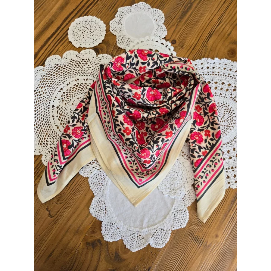 Carré coton fleurs fuchsia