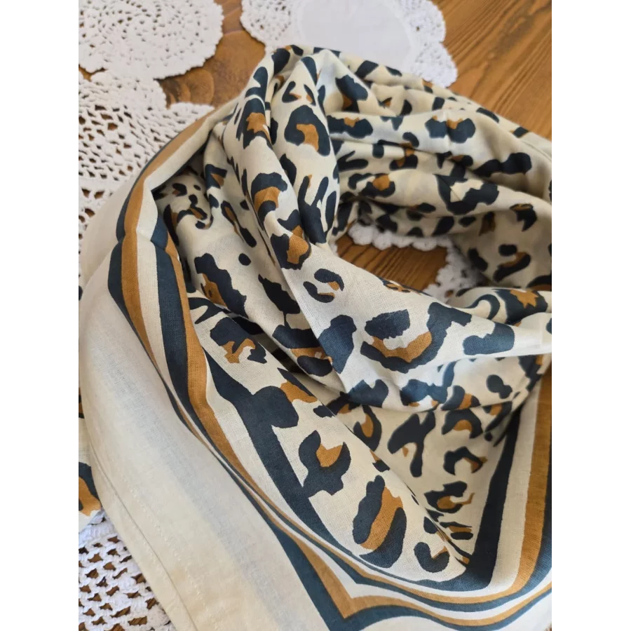 Carré coton leopard vert