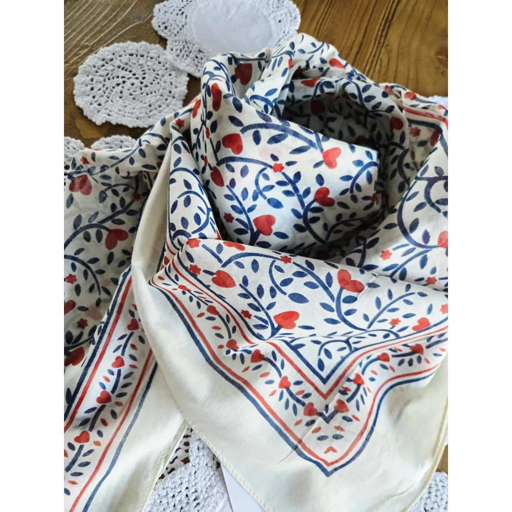 Carré coton coeur marine et rouge