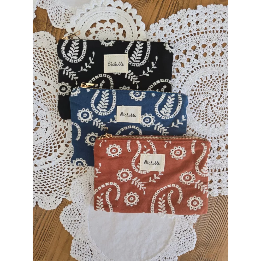 Pochette trousse tissu brodé Bichette