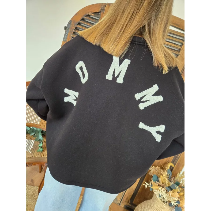 Sweat noir Mommy au dos