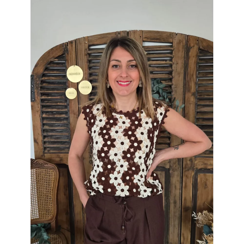 Top Maxence crochet fleurs beige choco