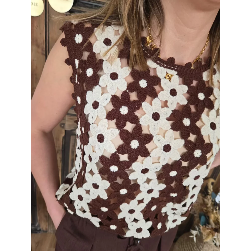 Top Maxence crochet fleurs beige choco