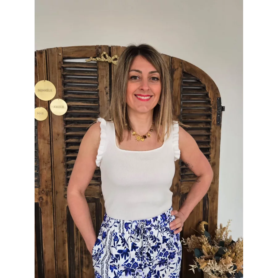 Top Henri en maille blanc volants