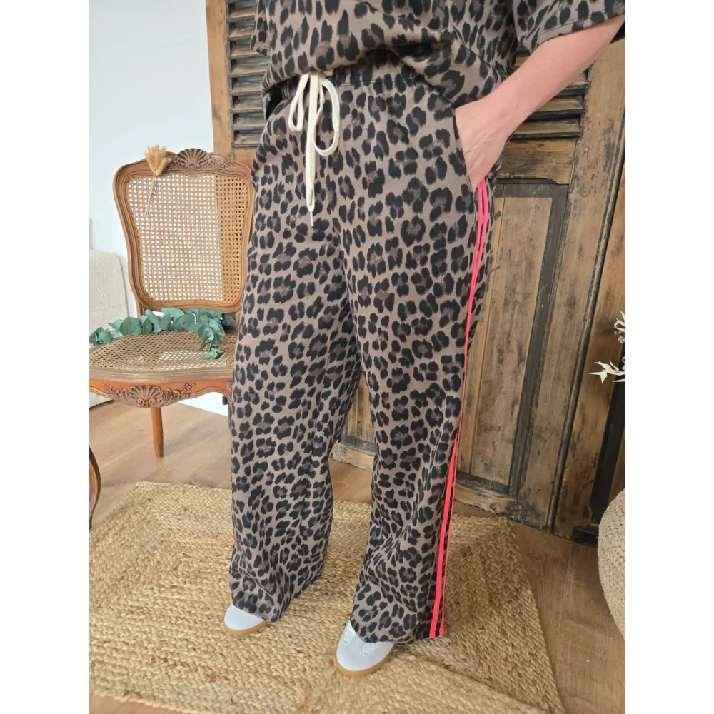 Pantalon jog leopard choco bande fluo fuchsia