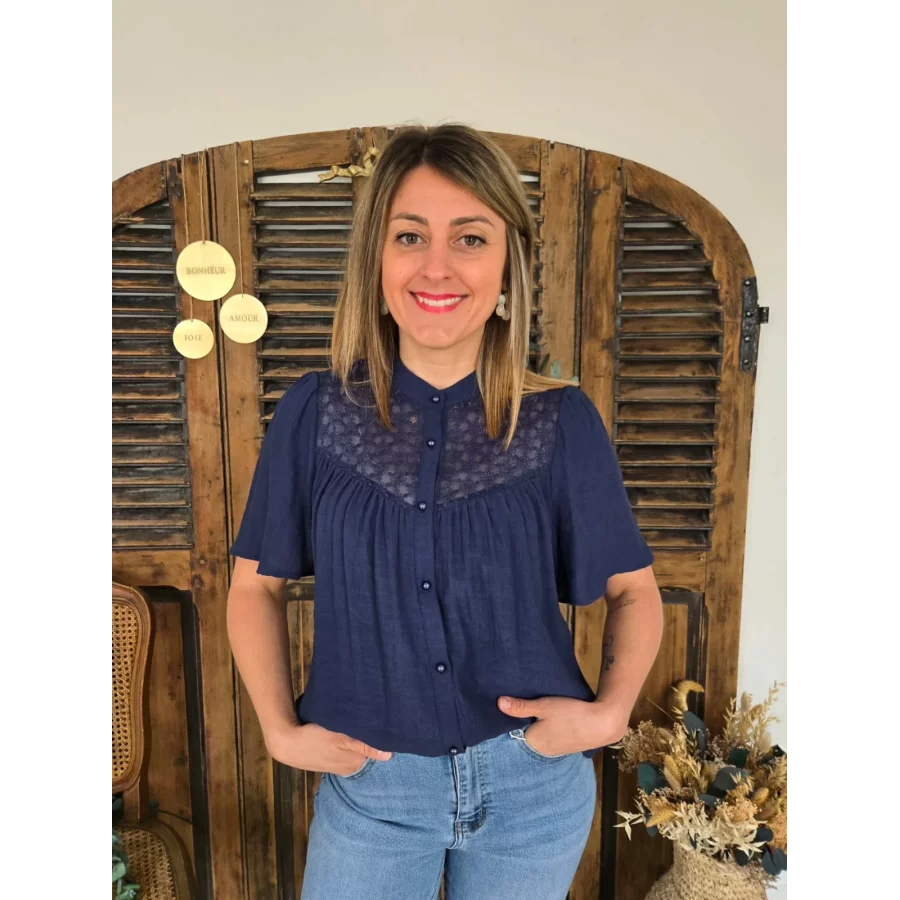 Blouse Lila bleu marine dentelle