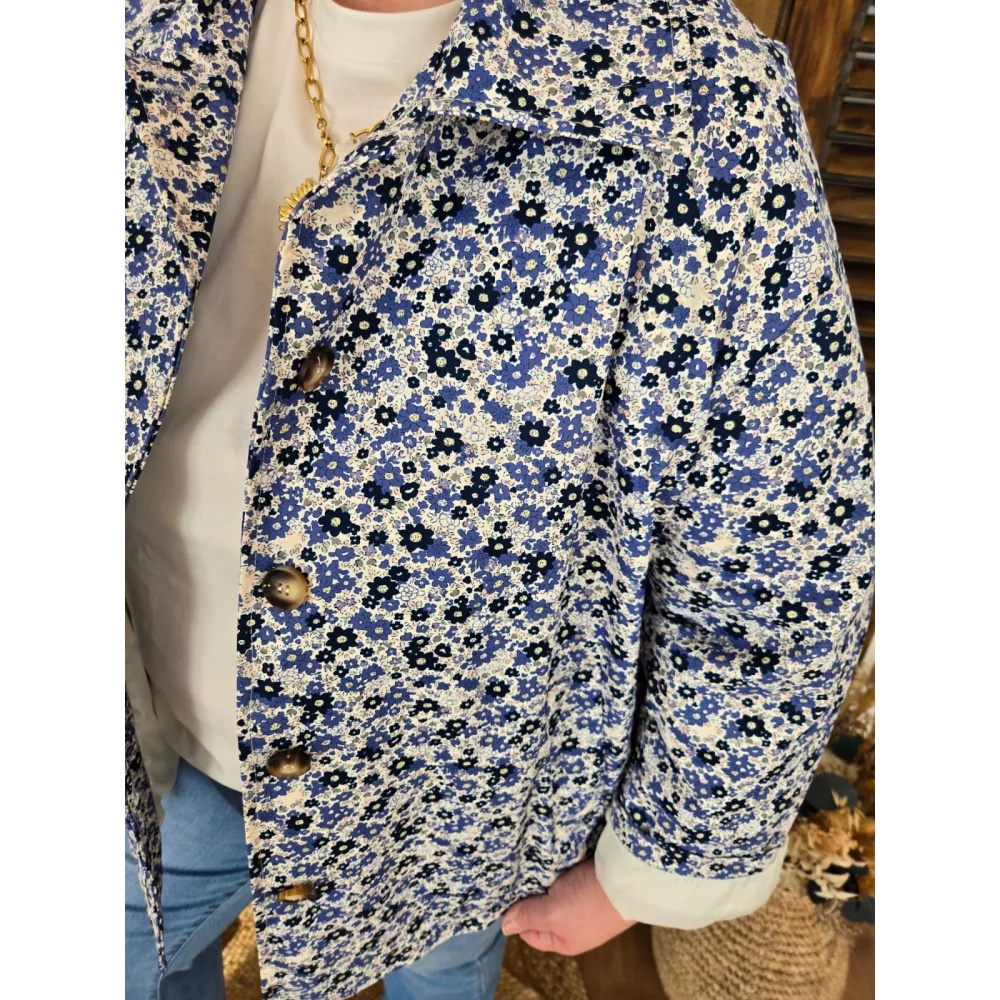 Veste Lydie fleurs bleu marine