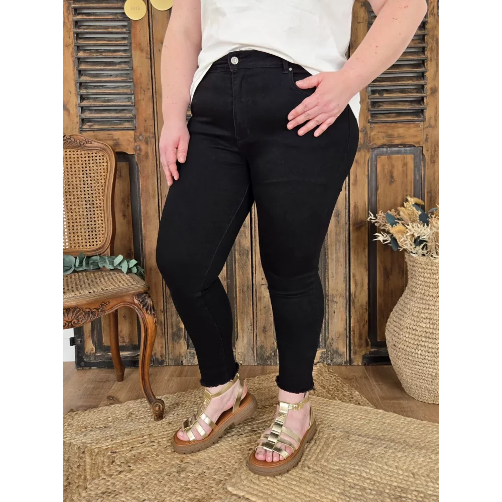 Jean slim bord effilé noir