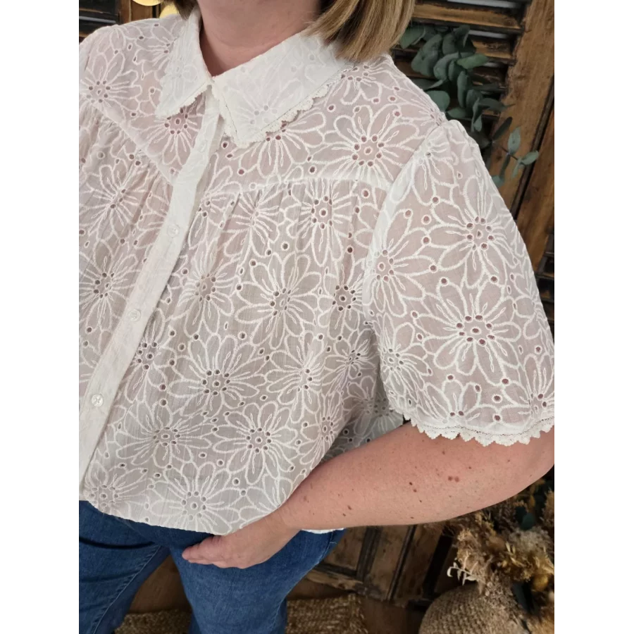 Chemise Lucie blanche fleurs brodées