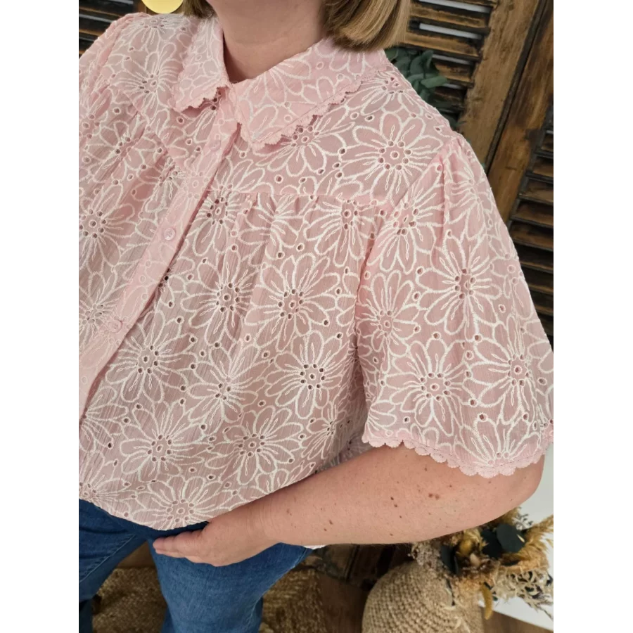 Chemise Lucie rose fleurs brodées