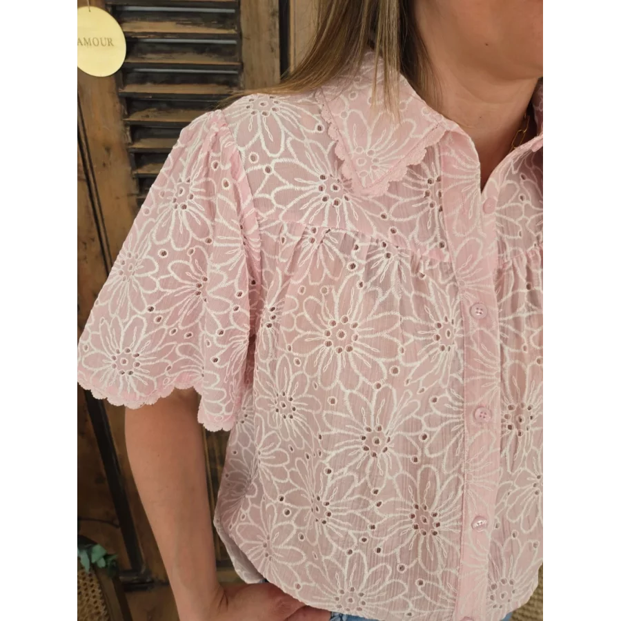 Chemise Lucie rose fleurs brodées