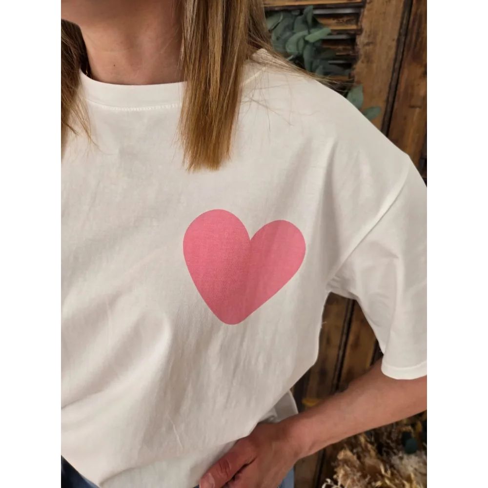 T-shirt blanc Love is Love