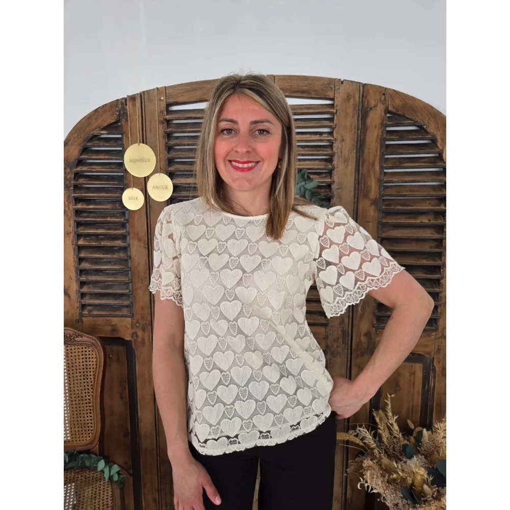 Blouse Sandrine dentelle coeur beige