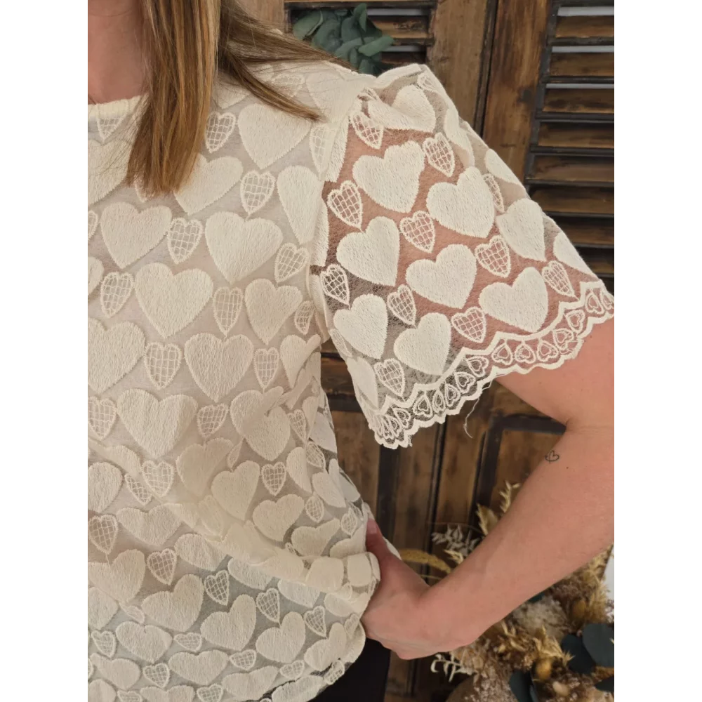 Blouse Sandrine dentelle coeur beige