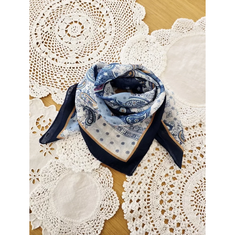Foulard carré coton viscose bleu