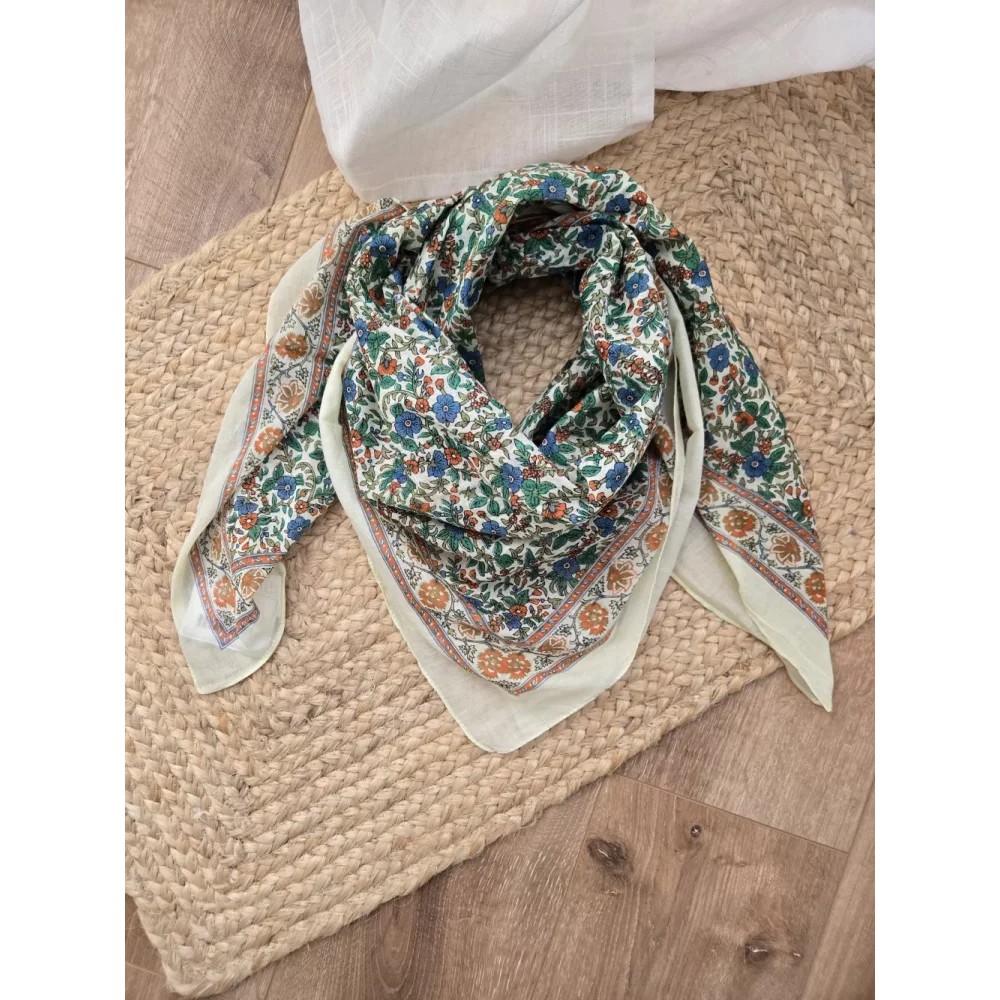 Foulard carré coton fleurs bleu et orange