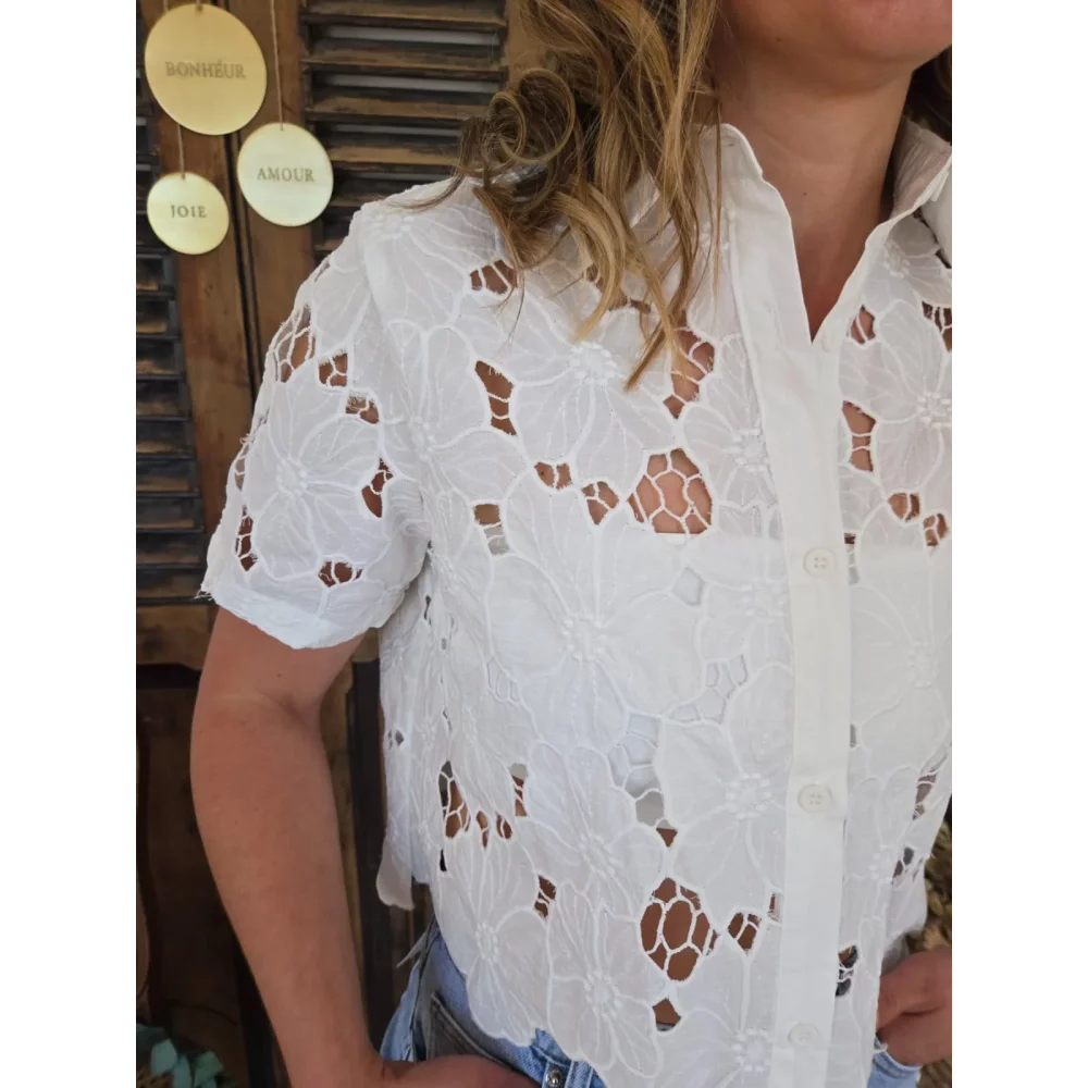 Chemise Angelique blanche broderie anglaise