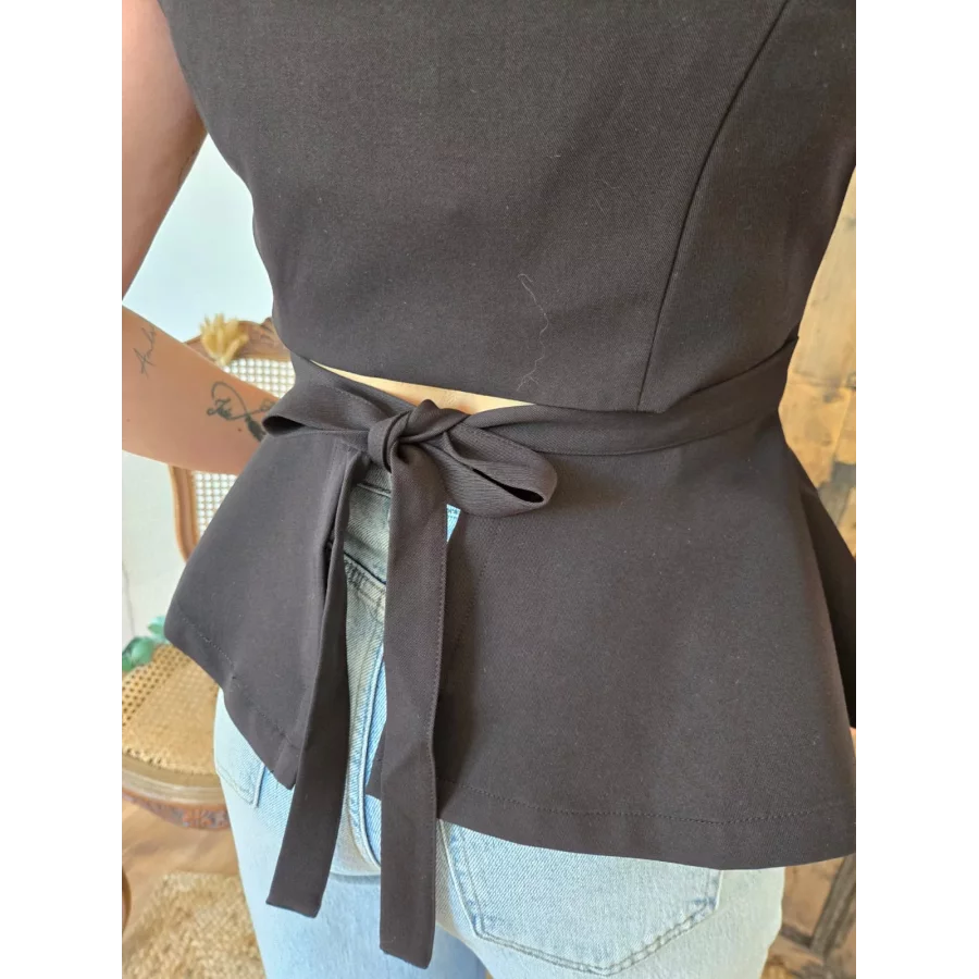 Blouse Romane noir basque dos à nouer